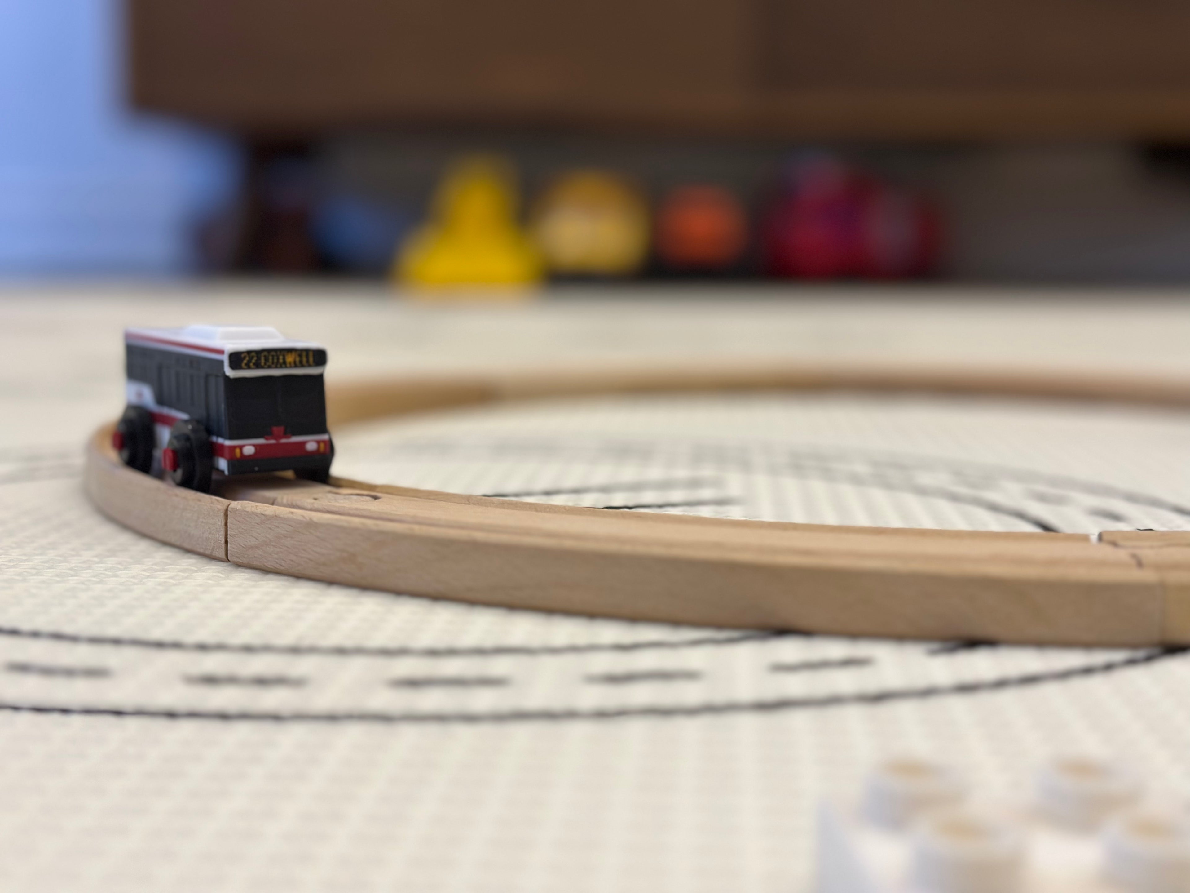 TTC Orion VII Bus Toy — Brio & IKEA LILLABO Compatible