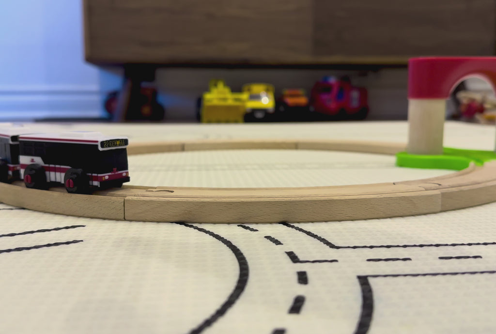 TTC Orion VII Bus Toy — Brio & IKEA LILLABO Compatible